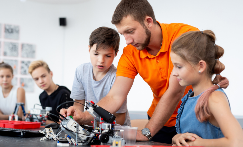 Teachers & Educators in the Digital Age - How EdTech Is Revolutionizing Classrooms and Professional Development